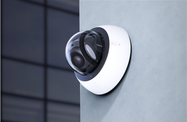 Caméra de surveillance IP dôme moderne pour guide de sélection